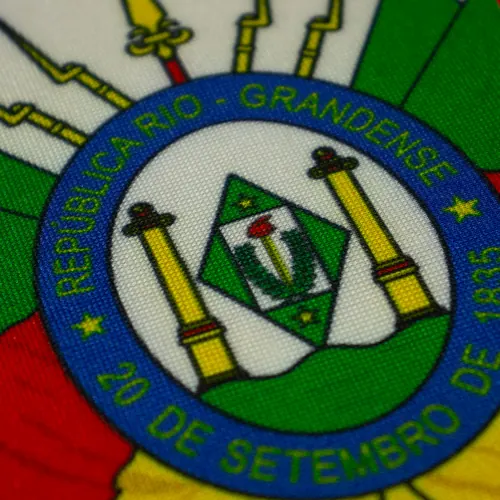 Detalhe das cores da bandeira do Rio Grande do Sul no tecido